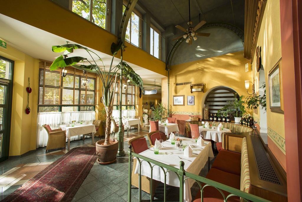 Hotel Staribacher Suedsteiermark Leibnitz Exteriör bild